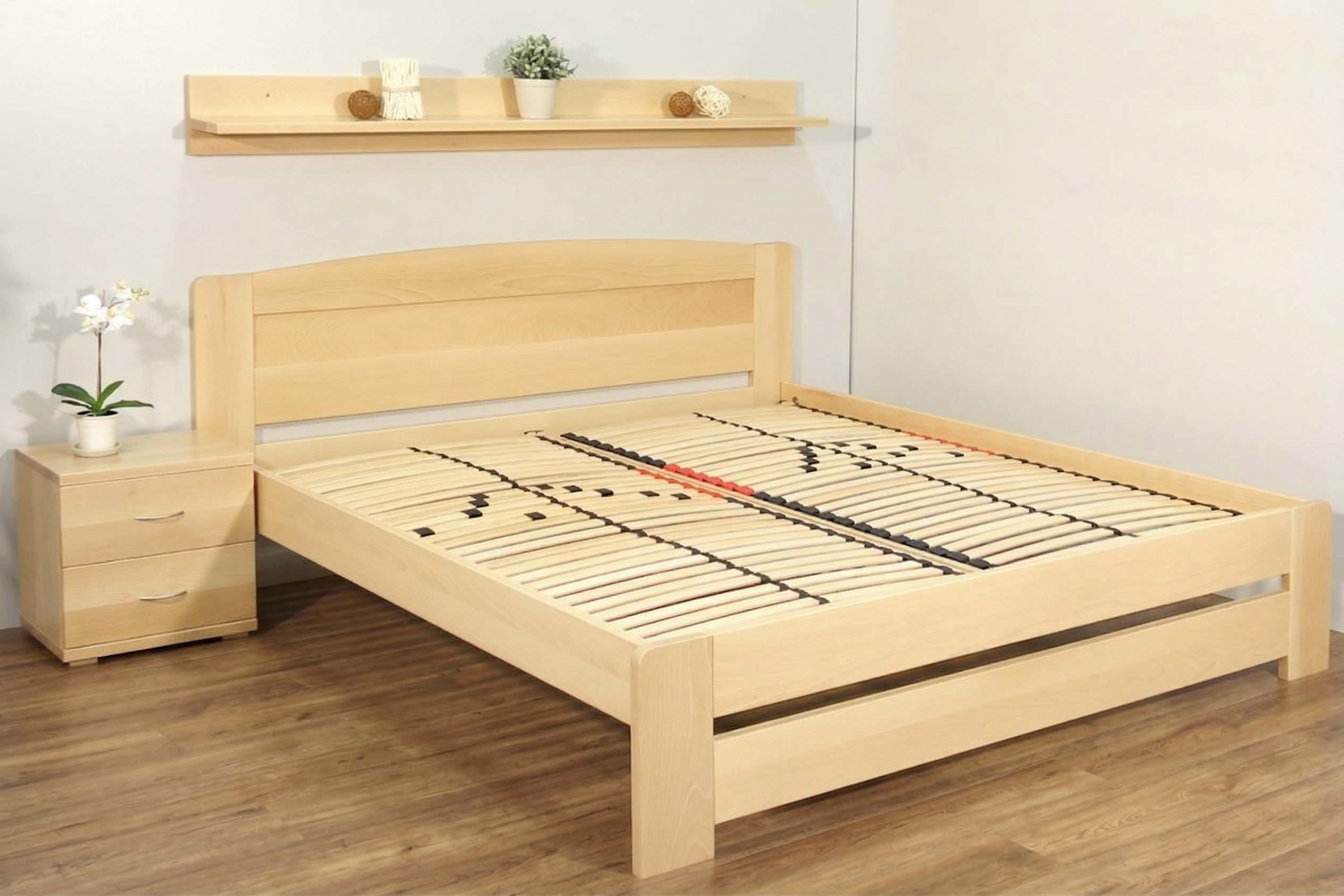 Klasický design postele Justina